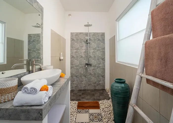 Balika 1 - Beautiful 3br Private Retreat In * Canggu